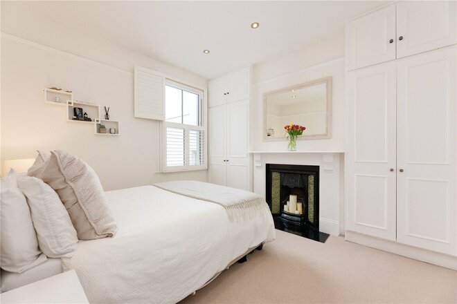Amerland Road, London, SW18