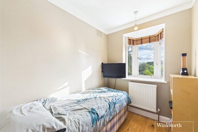 Mallard Way, London, NW9