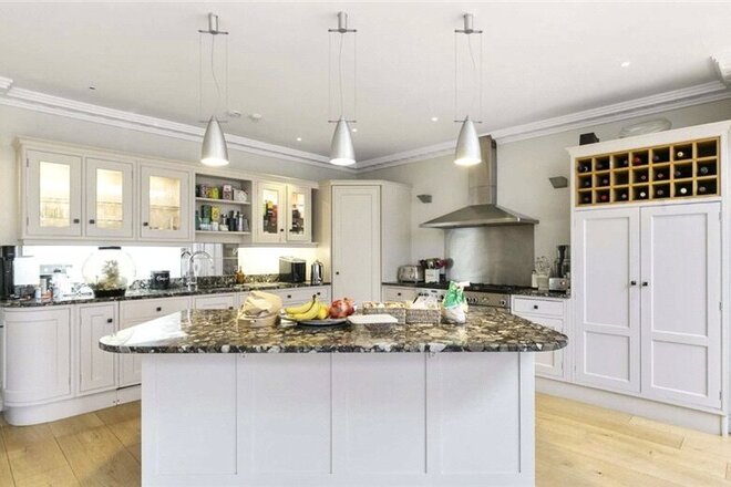Belgrave Road, London, SW13
