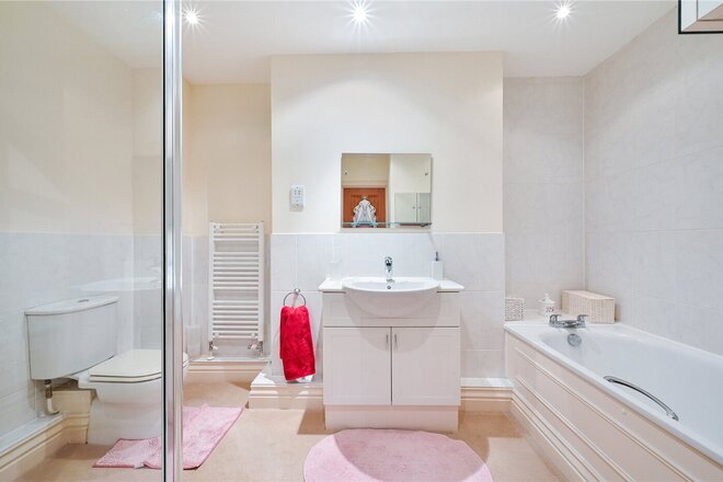 Holly Hill Park, Banstead, SM7