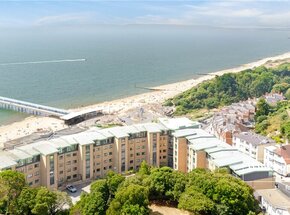 Marina Close, Bournemouth, BH5