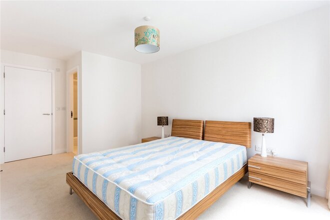 Carronade Court, London, N7