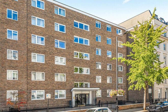 Gloucester Terrace, London, W2