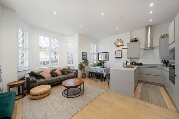 Knights Hill, London, SE27