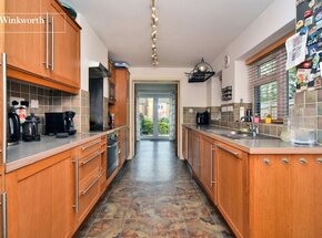 Clarkes Avenue, Worcester Park, KT4