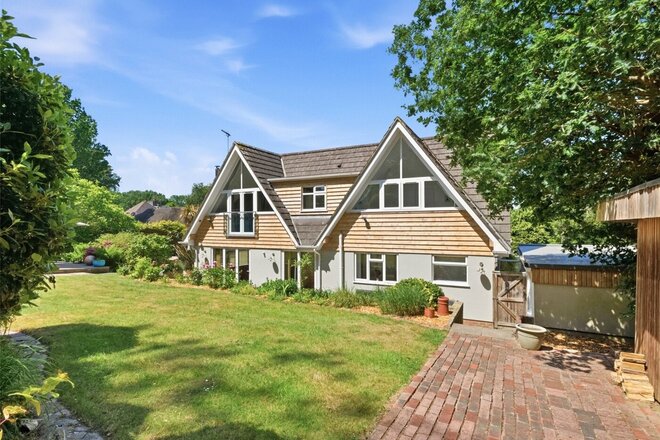 Lonnen Road, Wimborne, BH21