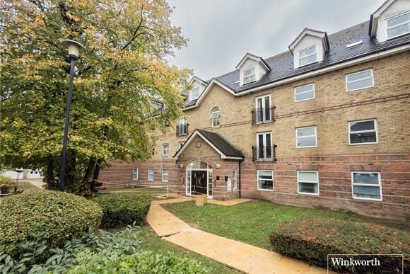 Wilshaw Close, London, NW4