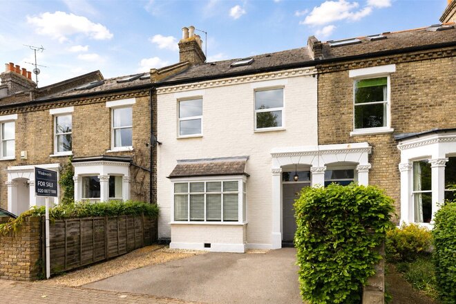 Lebanon Gardens, London, SW18