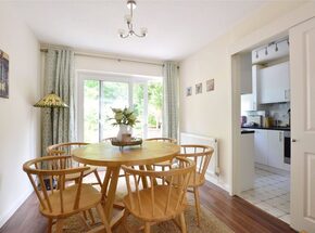 Moon Court, Lee, SE12