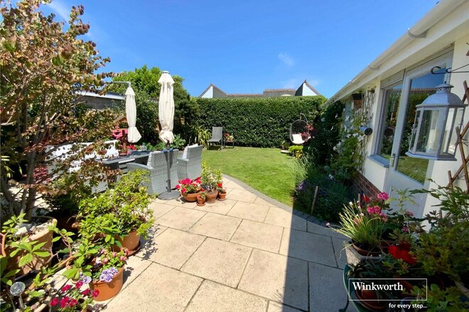 Lingwood Avenue, Dorset, BH23