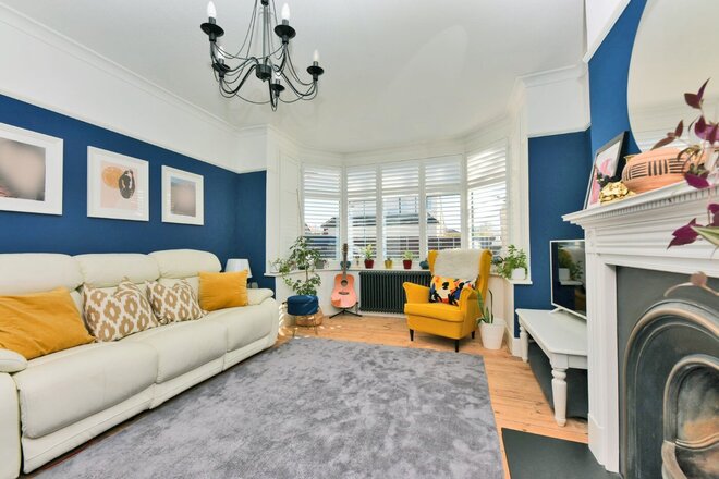 Colborne Way, Worcester Park, KT4