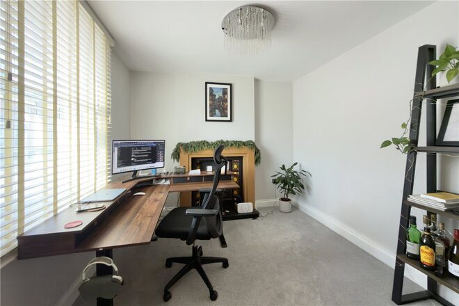 Aylesbury End, Buckinghamshire, HP9