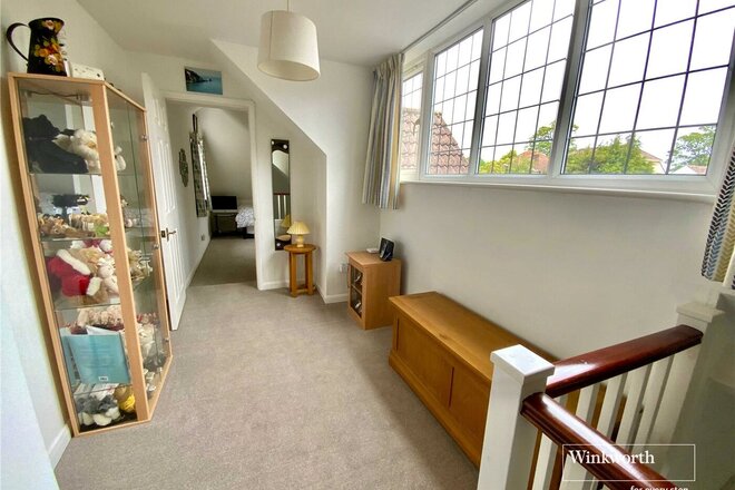 Island View Avenue, Dorset, BH23