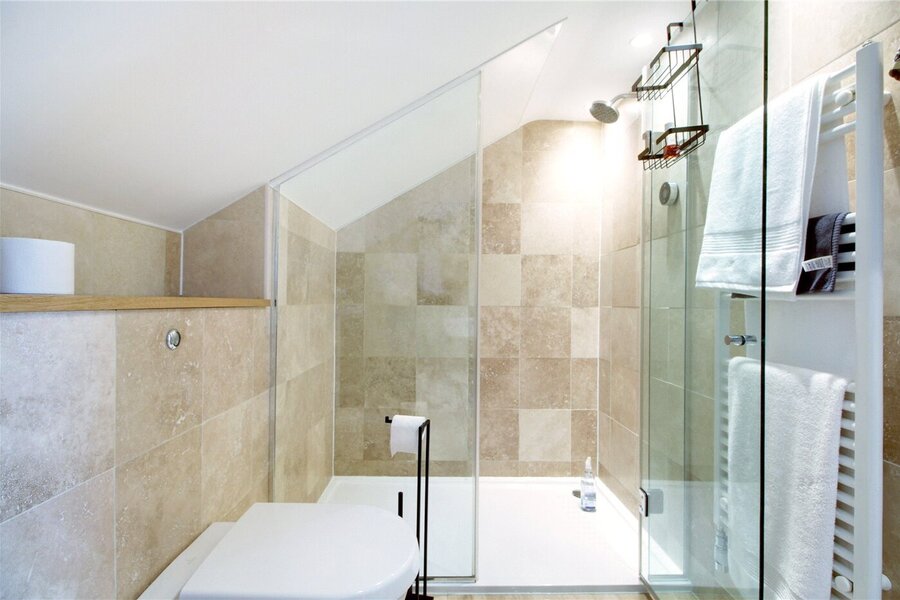 Annexe Shower Room