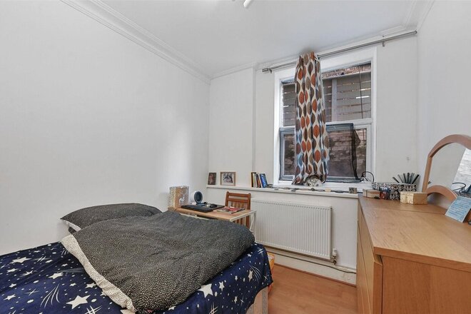 Creffield Road, London, W5