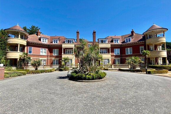 West Overcliff Drive, Bournemouth, BH4