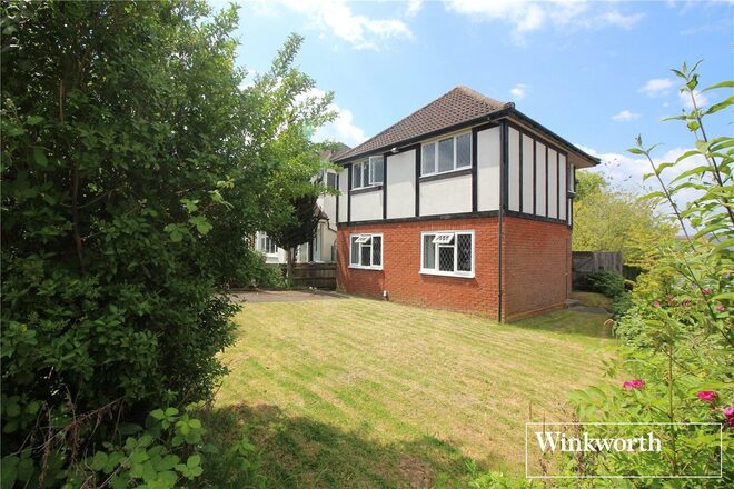 Oakwood Avenue, Hertfordshire, WD6