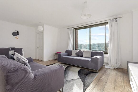 Cameret Court, Holland Park, W11