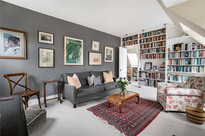 Ferme Park Road, London, N4