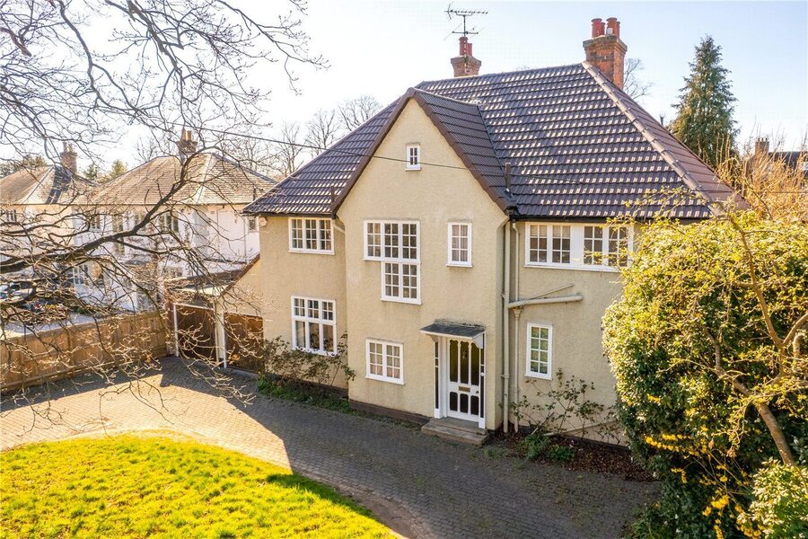 Frontage Lillington