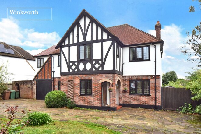 Kingsmead Avenue, Worcester Park, KT4