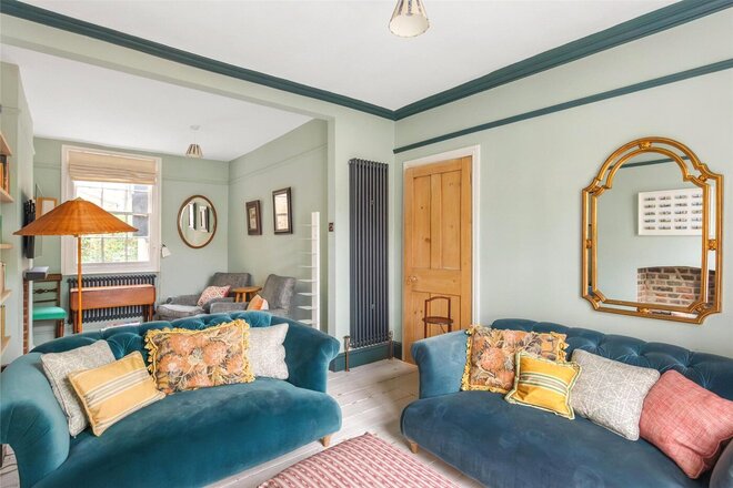Walcot Square, London, SE11