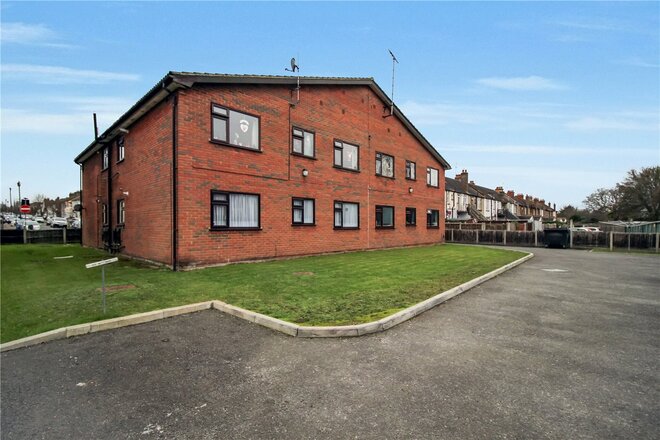Fairfax Drive, Essex, SS0