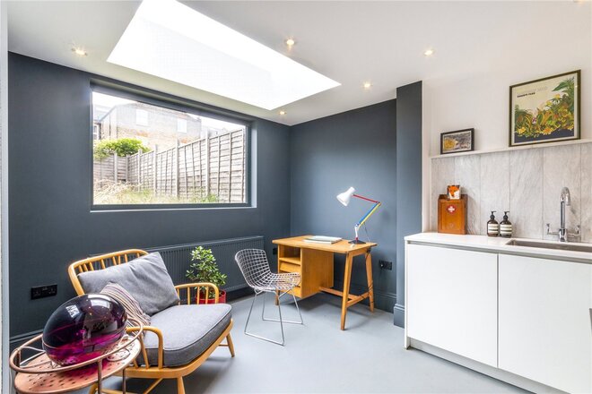 Selsdon Road, London, SE27