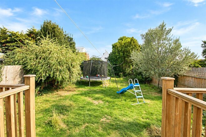 Medway Crescent, Essex, SS9