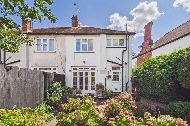 Birchen Grove, London, NW9