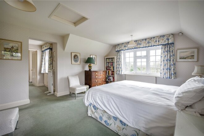Coombe Road, Petersfield, GU32