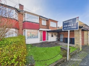 Brinkburn Gardens, Middlesex, HA8