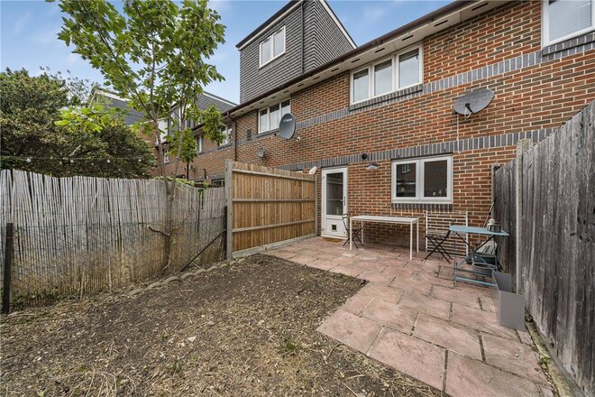 Goodwin Close, London, SE16