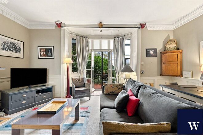 Southwood Lane, London, N6