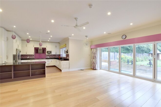 Kemnal Road, Chislehurst, BR7