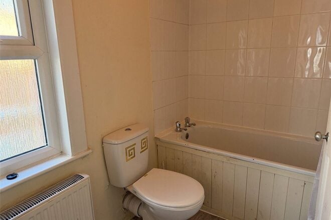 Wycliffe Road, First Floor Flat, Abington, NN1