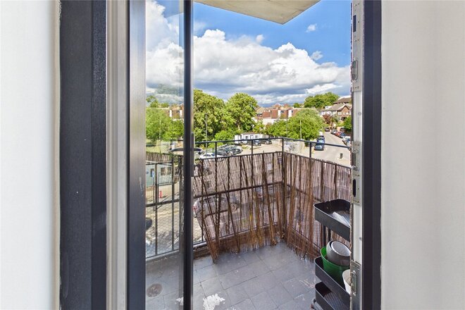 Leigham Court Road, London, SW16