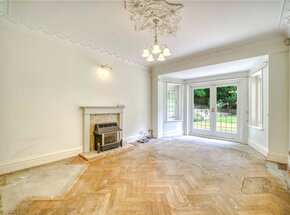 Lakeside Road, Poole, BH13