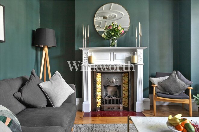 Fox Lane, London, N13