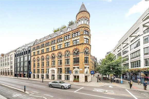 Farringdon Road, London, EC1M