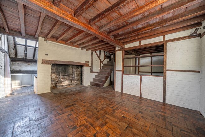 Crondall Lane, Farnham, GU10