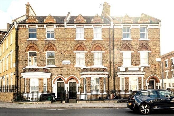 North Pole Road, London, W10