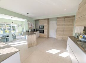 Rothesay Drive, Christchurch, BH23