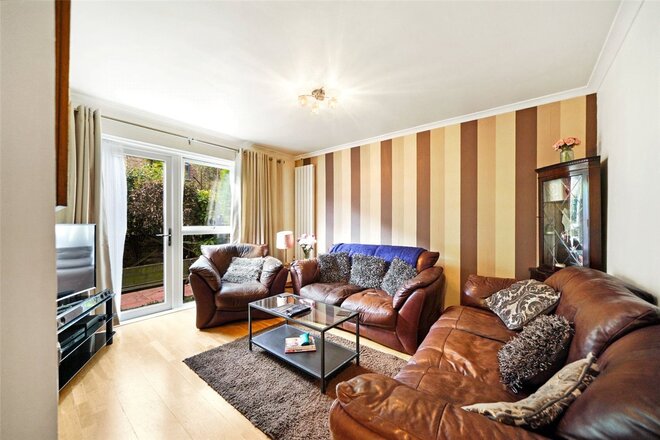Abingdon Close, London, NW1