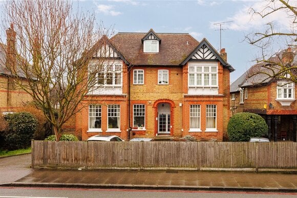 Upper Richmond Road, London, SW15