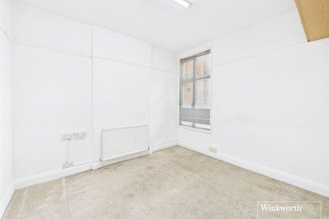 Kenton Road, Harrow, HA3