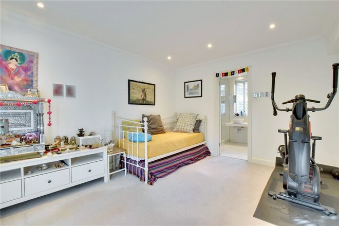 Heathway, Blackheath, SE3