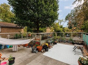 Upper Richmond Road, London, SW15