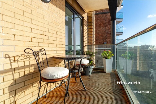 Marina Close, Bournemouth, BH5