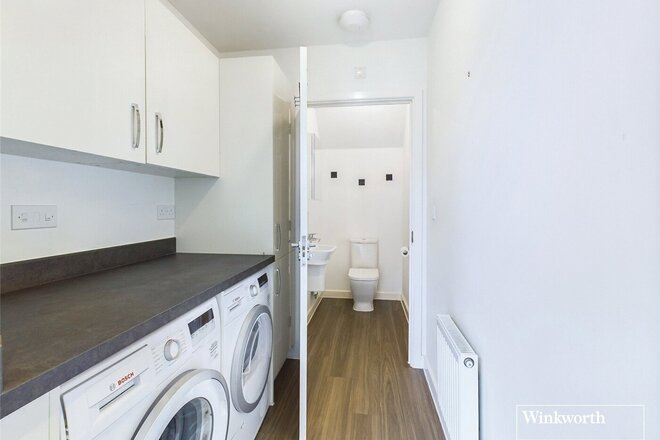 Parker Close, Reading, RG2